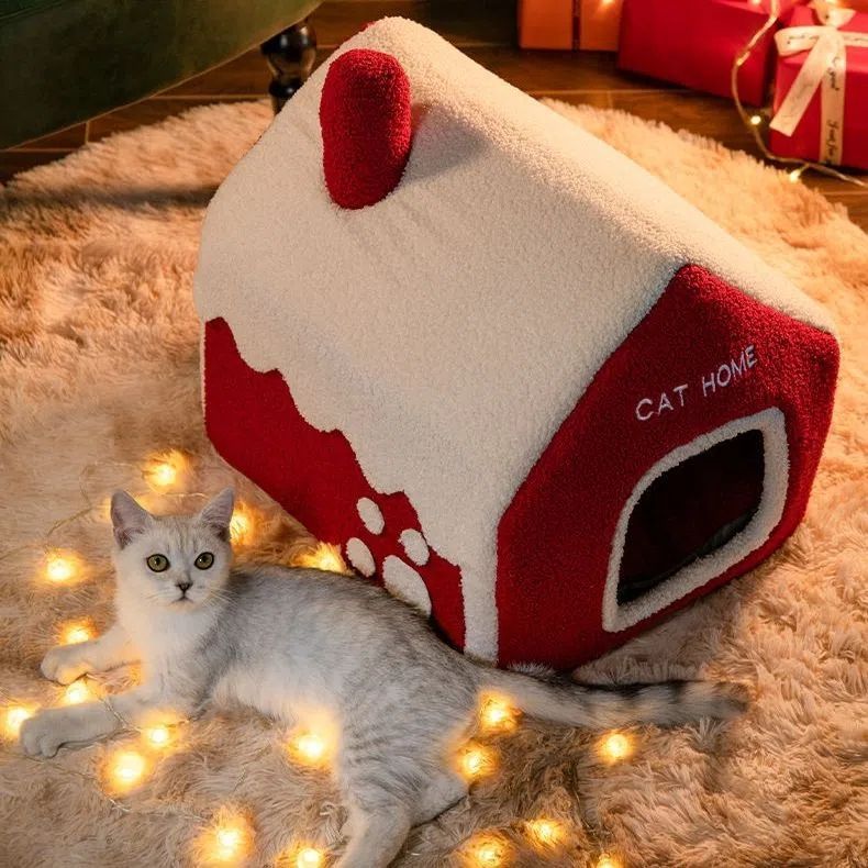 Christmas Winter Warm House Pet Bed Villa Enclosed