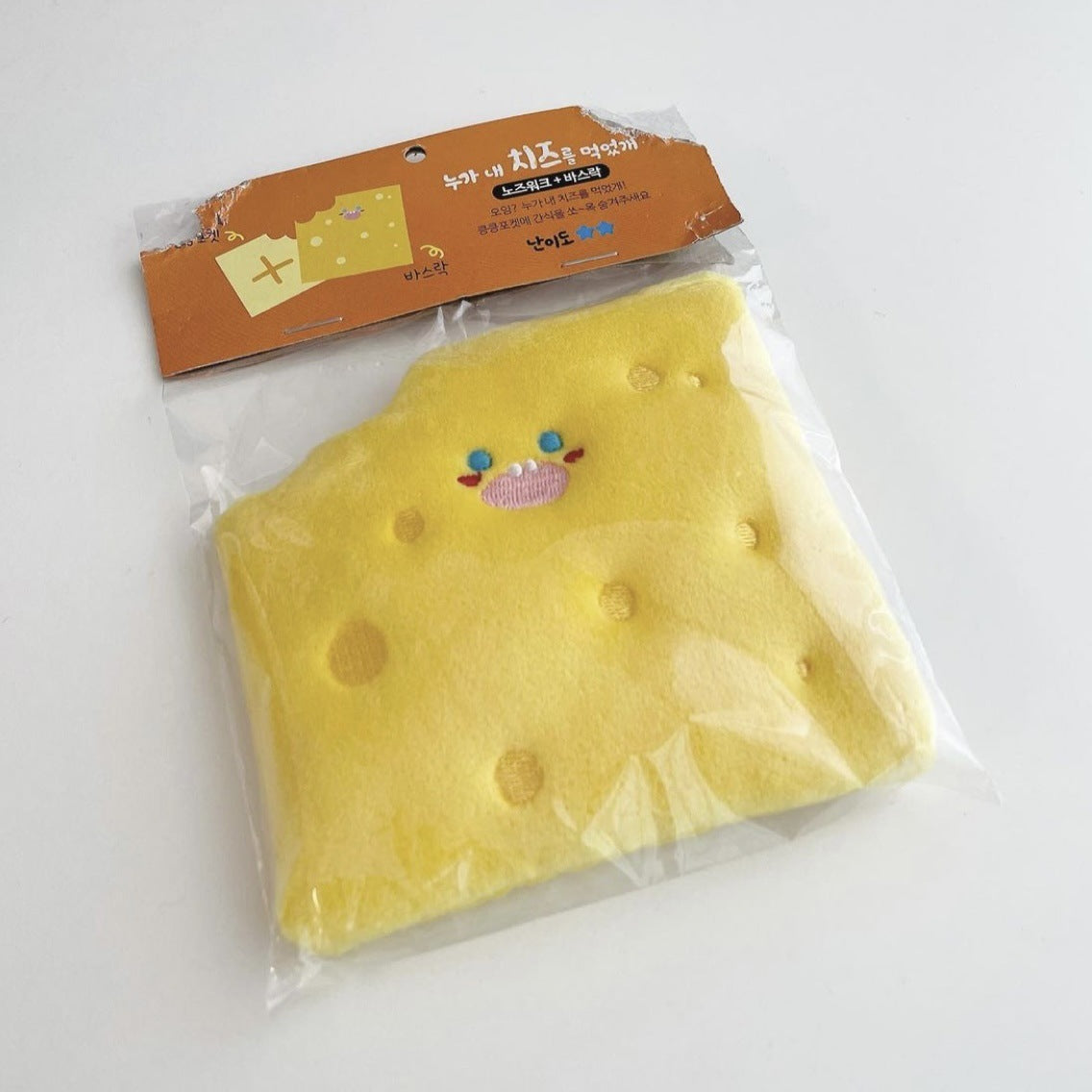 Pet Tibetan Food Sniffing Paper Cheese Plush Sounding Toy