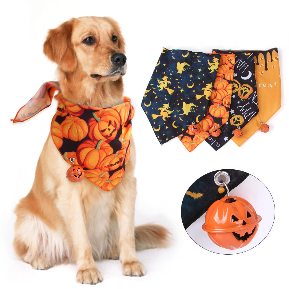 Pet Dog And Cat Halloween Print Triangle Saliva Towel