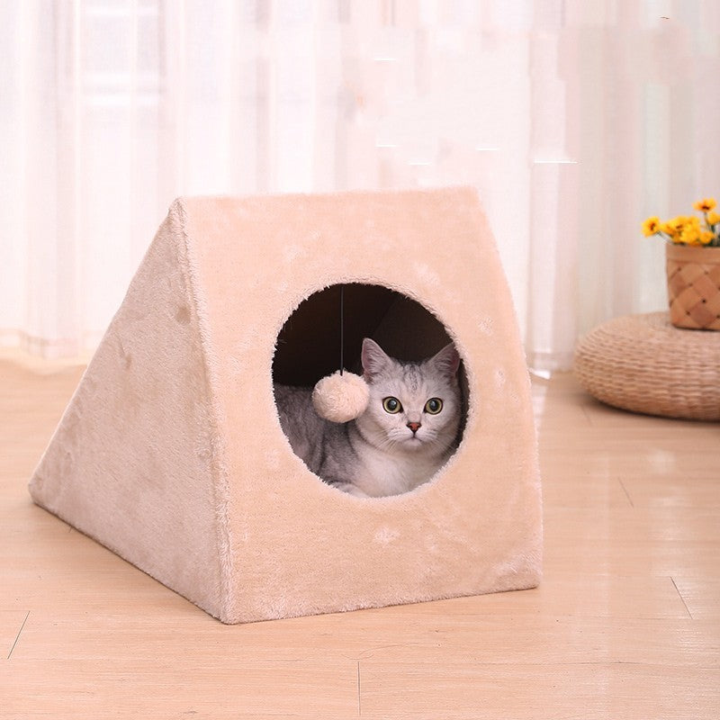 Closed Type Warm Cat House In Winter