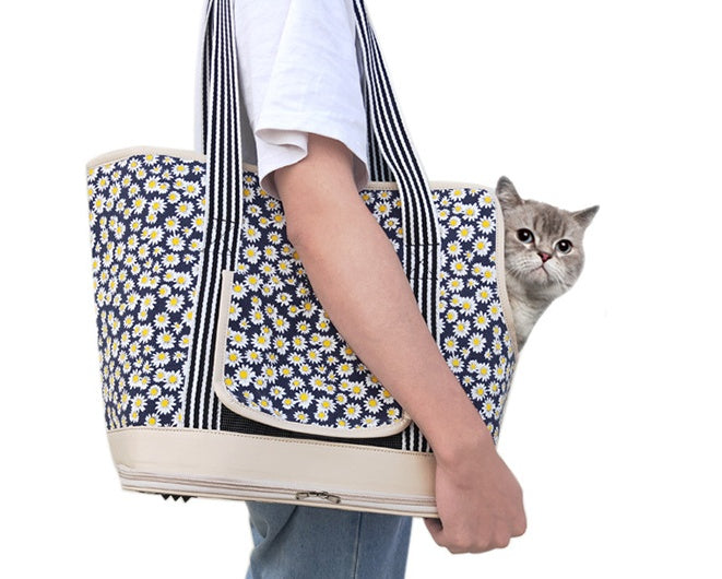 Cat And Dog Travel Light Portable Shoulder Bag Out Light And Breathable Mesh