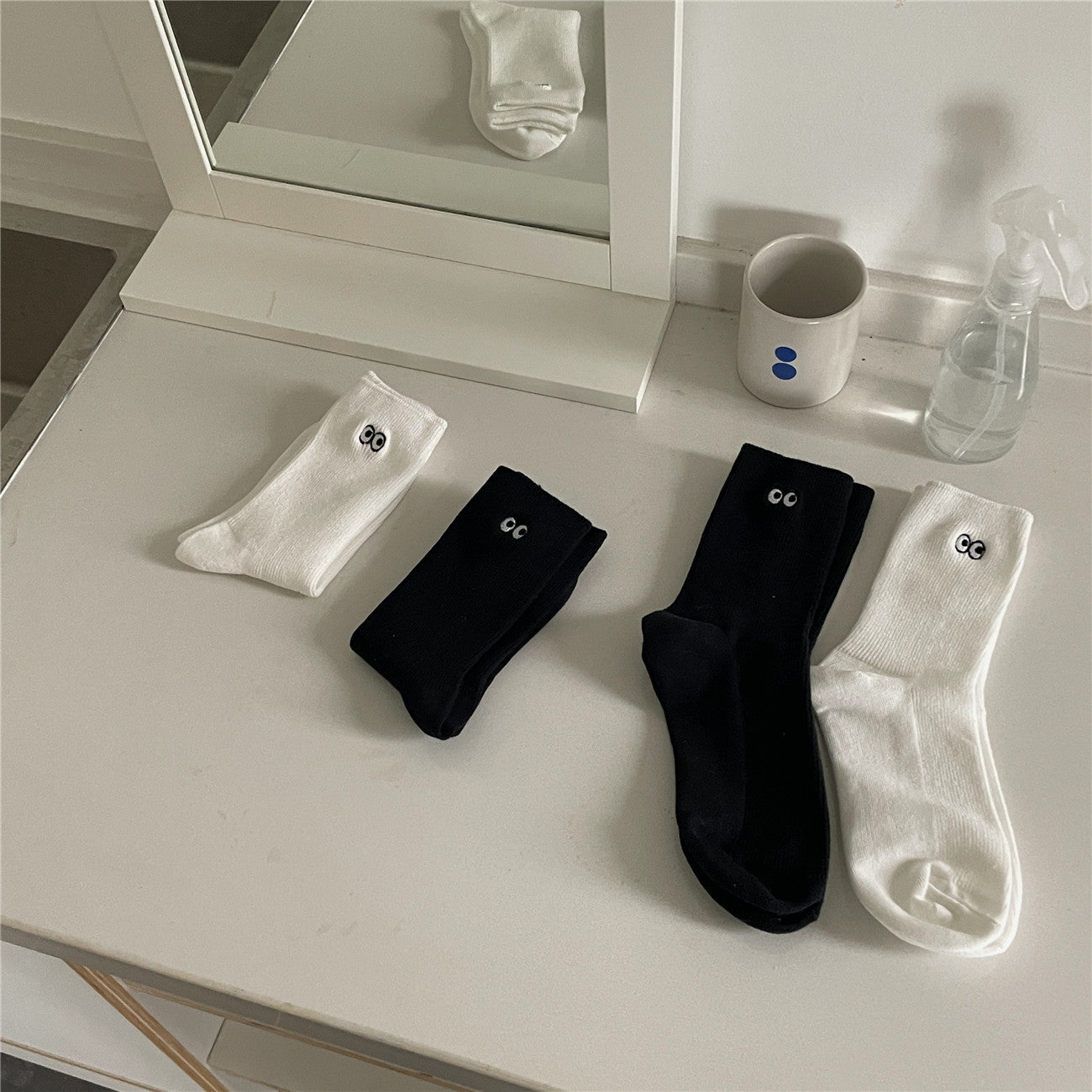 Cute And Versatile Small Eyes Socks For Women Cotton